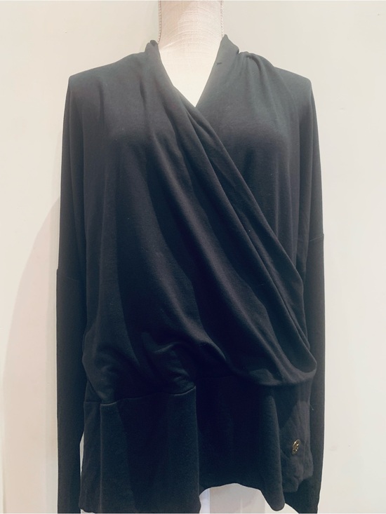 Michael Kors Tops - 🩷MICHAEL KORS🩷NWT! DRAPED DOLMAN STYLE WRAP BLOUSE. EXCELLENT CONDITION!